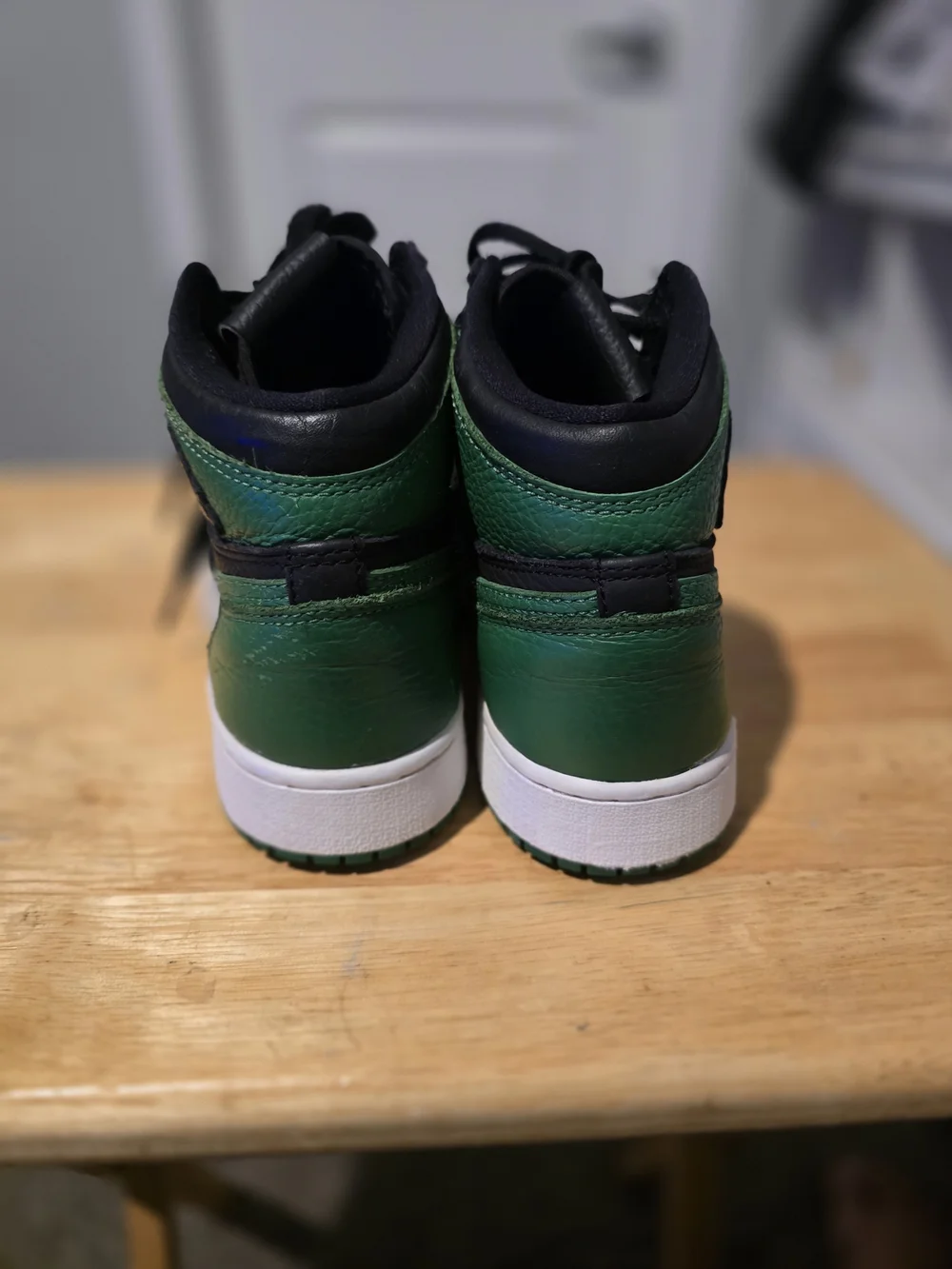 Nike Air Jordan 1 Retro High OG Pine Green 2.0 Black Green 575441-030 5Y